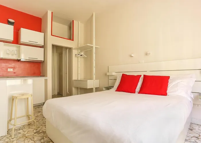 Апартаменты The Red Loft In Ponte Vecchio