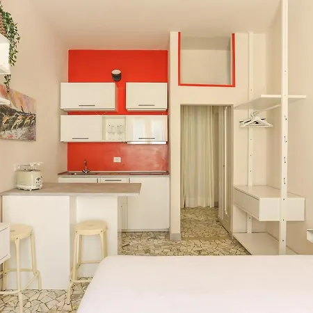 The Red Loft In Ponte Vecchio Apartament *